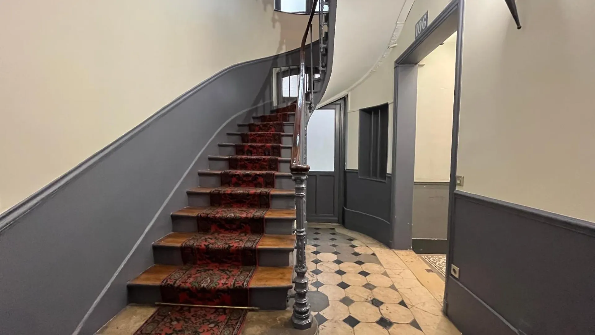 Central & Functional Apartment At Chatelet *
